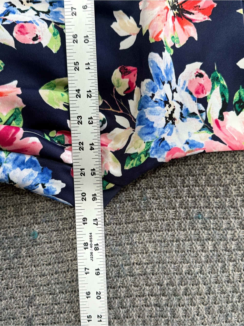 Vince Camuto (8) Floral Fit & Flare Dress in Navy with Pink & Blue (pockets!) - Picture 8 of 11